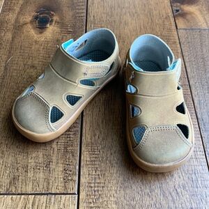 Ten Little Tan Sandals - Size 5.5